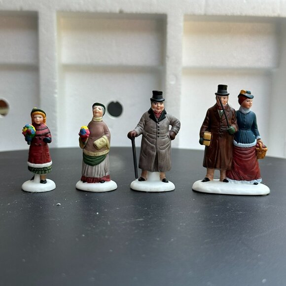 Dept 56 Chelsea Lane Shoppers - Dickens Christmas Village Accessory from 1993 - Picture 5 of 12